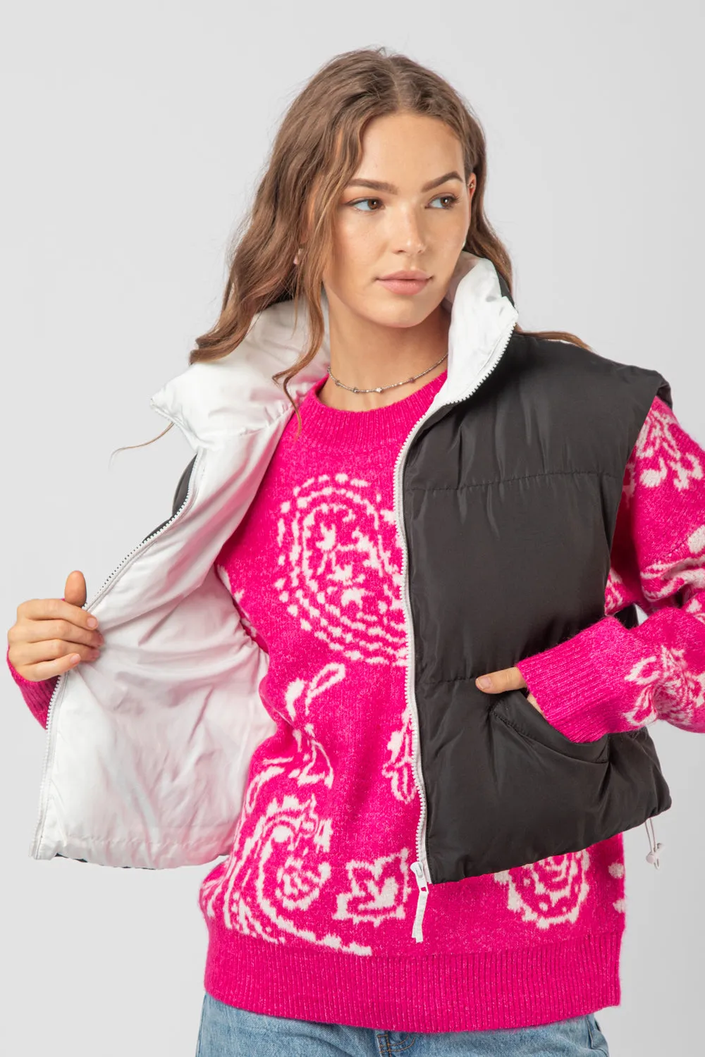 Sharp Contrast Vest - Black